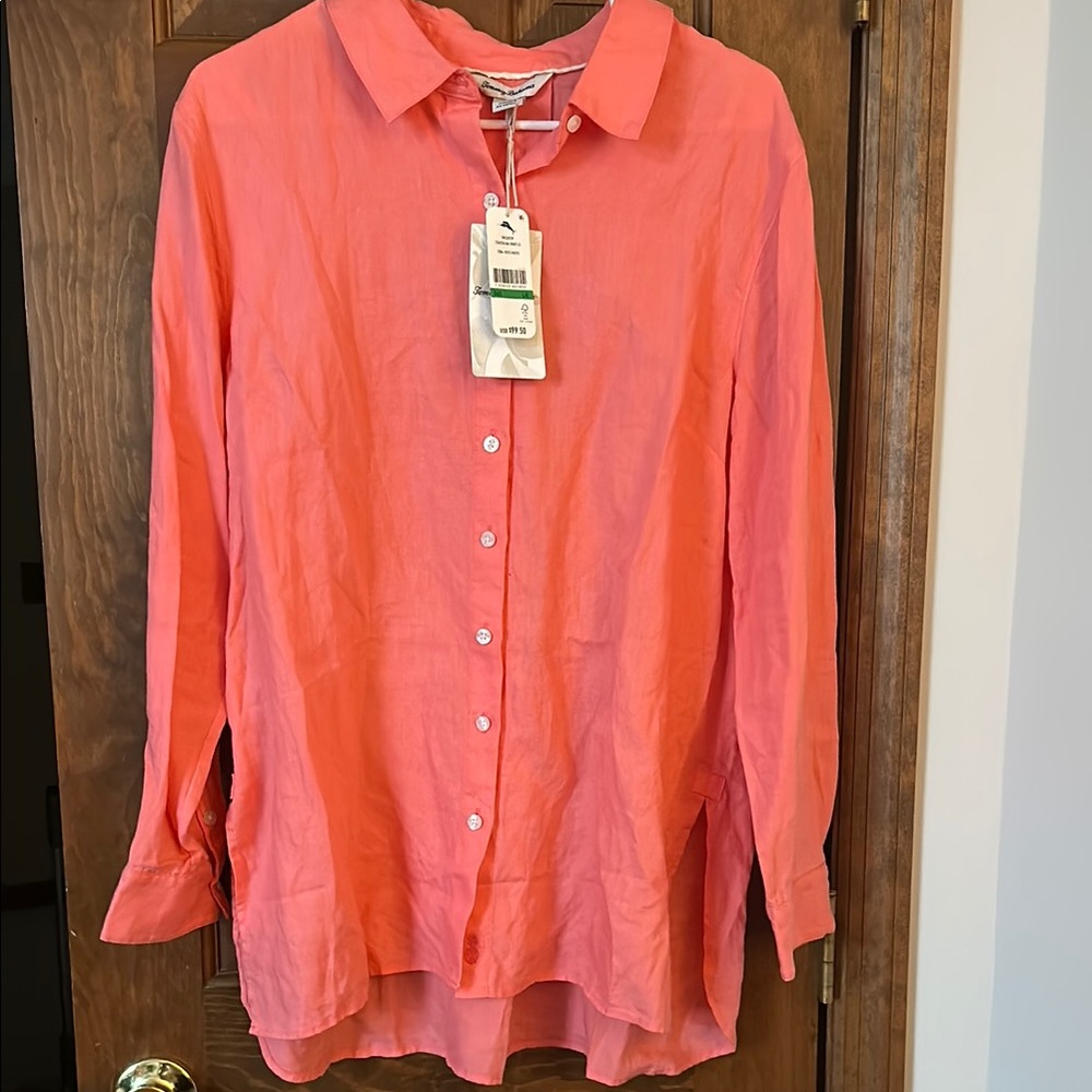 Tommy Bahama women’s Large Linen Button up shirt